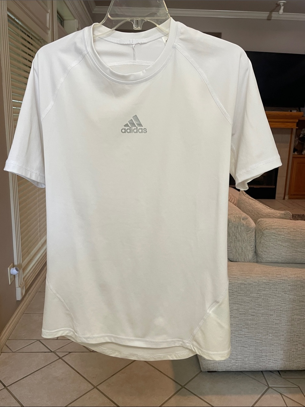 adidas White Performance Short Sleeve Tee with Center Logo
Size L - Picture 2 of 12